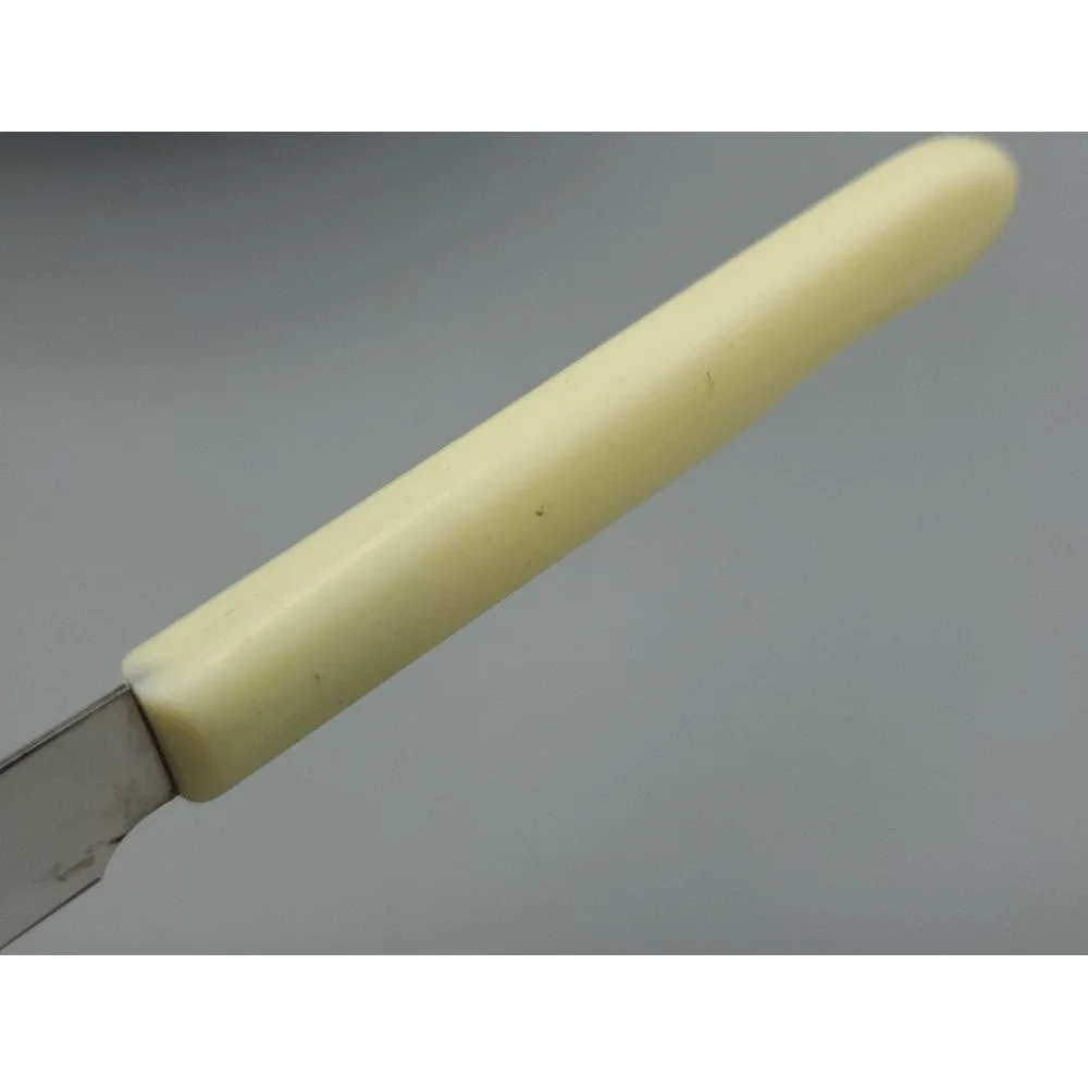3 MCM Kitchen Knives With Plastic Handles Serrated Stanhome & Quikut Smooth Inox